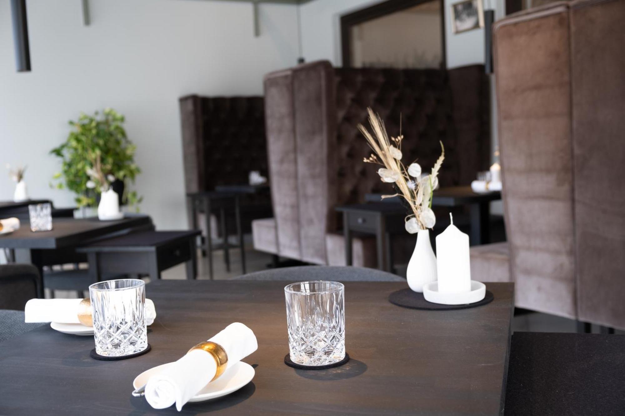 Erck- Flair Hotel & Restaurant باد شونبورن المظهر الخارجي الصورة